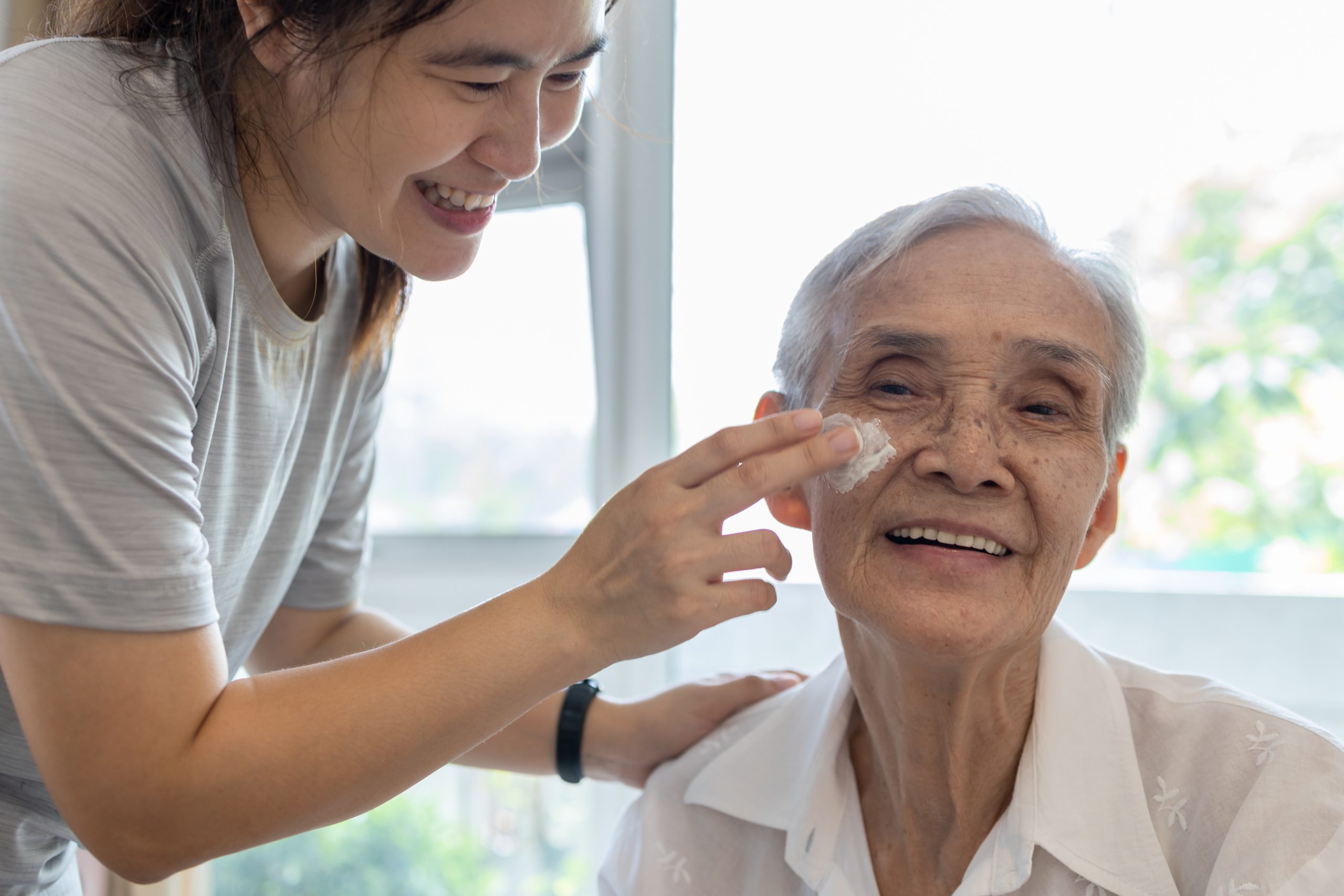 Tips for Protecting Senior Skin in the Summer in Dallas, TX